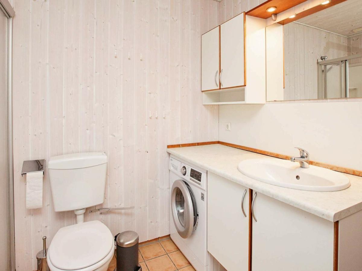 8 Person Holiday Home In ゲルティング エクステリア 写真